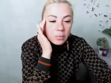 Chaturbate Sex Cam of alinafrey_