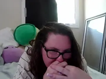 Chaturbate Sex Chat of fuzzypeaches87
