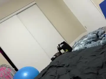 Chaturbate Adult Webcam of fuzzypeaches87