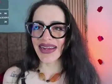 Chaturbate Live Sex Cam of isisnoir