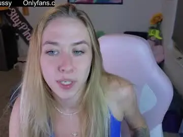 Chaturbate Watch Live Sex Cams of pr3ttyp1nkpussy