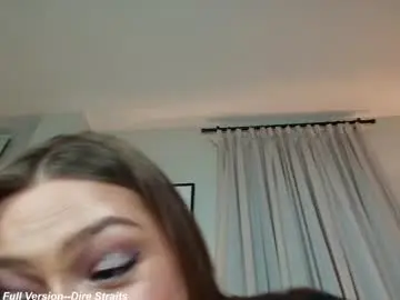 Chaturbate Live Sex Cam of x_lily_x