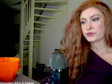 Chaturbate Live Sex Cam of x_lily_x