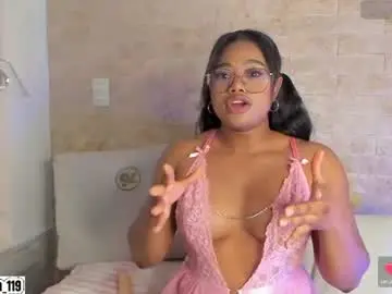Chaturbate Live Sex Cam of julianna_smith