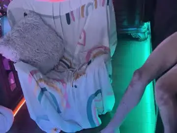 Chaturbate Free Porn Cam of thecarrguyy