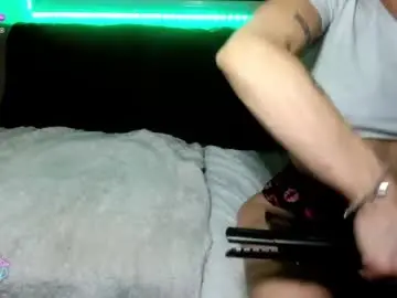 Chaturbate Free Live Porn of thecarrguyy