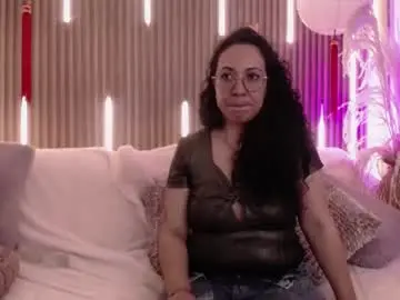 Chaturbate Sex Chat of velvet_curly
