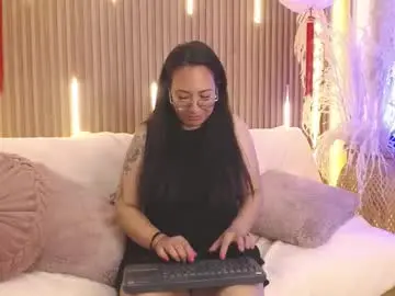 Chaturbate Sex Cam of velvet_curly