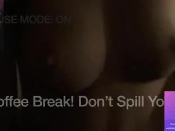 Chaturbate Free Porn Cam of cherrylipsbaby
