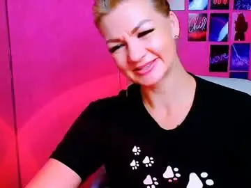 Chaturbate Free Porn Cam of caroline_moan