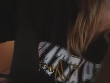 Chaturbate Live Sex Cam of jacky_croft