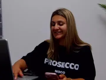 Chaturbate Live Sex Cam of playfulnicole