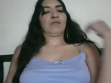 Chaturbate Live Sex Cam of hiddencrazy69