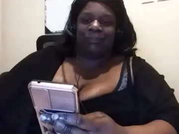 Chaturbate Sex Cam of robertswhitney52