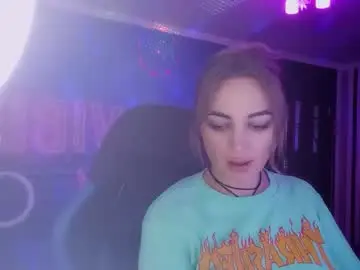 Chaturbate Live Sex Cam of blonde_temptation