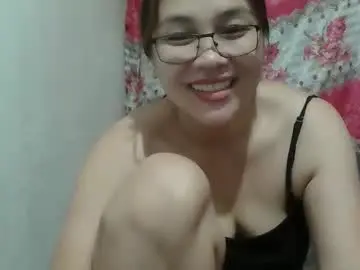Chaturbate Live Sex of misschantal24