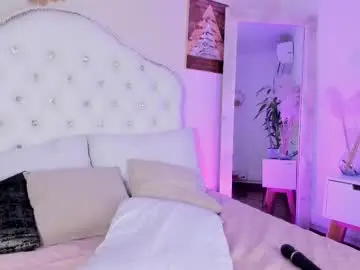 Chaturbate Free Live Porn of emily_santoss_