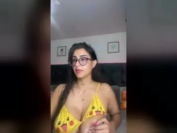Chaturbate Live Sex Cam of lovely_violet13