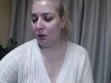 Chaturbate Live Sex Cam of ohsweetiren