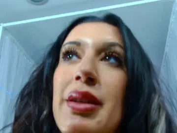 Chaturbate Sex Cam of siclianprincess