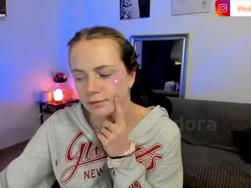 Chaturbate Live Porn of piinkpandora