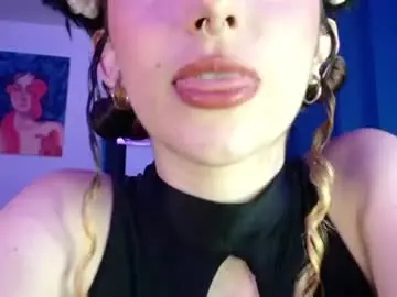 Chaturbate Free Porn Cam of twinflamesxx