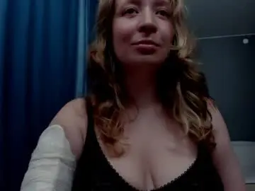 Chaturbate Live Sex Cam of eva_rikchter