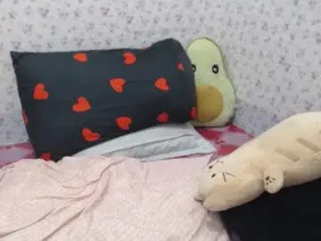 Chaturbate Live Sex Cam of earthlypleasures