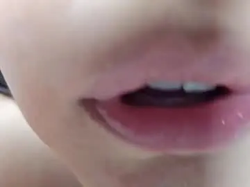 Chaturbate Adult Webcam of lilchicanbigbrute