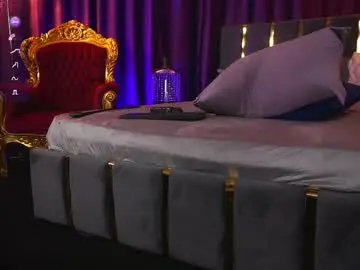 Chaturbate Nude Webcam of hotdesy_