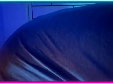 Chaturbate Sex Cam of blue_eyed_foxxxx