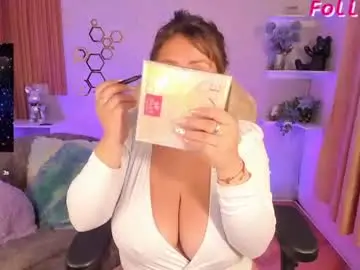 Chaturbate Nude Webcam of evelynvega0