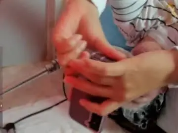 Chaturbate Sex Chat of hade_cute2