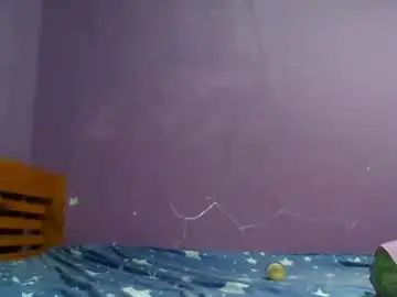 Chaturbate Live Sex Cam of lady_yours69xx