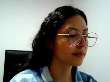 Chaturbate Watch Live Sex Cams of sofiawhite3