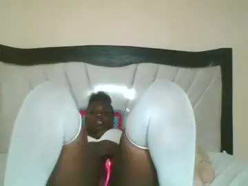 Chaturbate Live Sex of queen_wow2