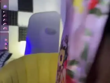 Chaturbate Free Porn Cam of maskedmuse111