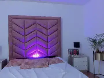 Chaturbate Live Sex Cam of lushian_luna
