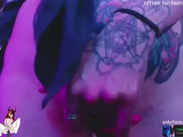 Chaturbate Live Sex Cam of r2dho3