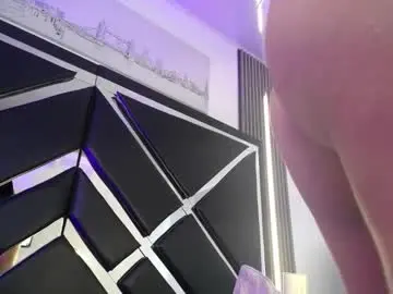 Chaturbate Live Sex Cam of madison__love
