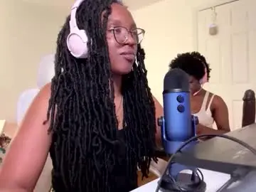 Chaturbate Live Sex Cam of taylorsosweets