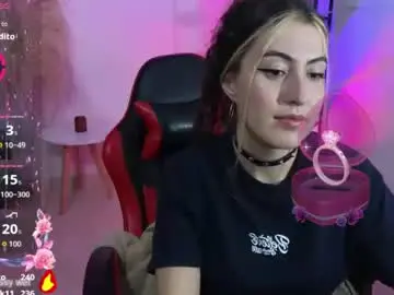 Chaturbate Live Sex Cam of yuliethvibe