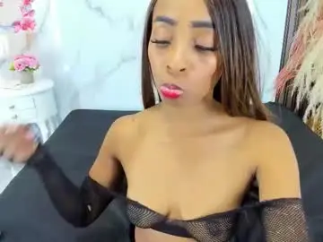 Chaturbate Live Sex Cam of hilarythomsom