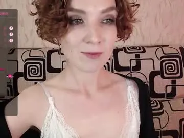 Chaturbate Live Sex Cam of tinawincee