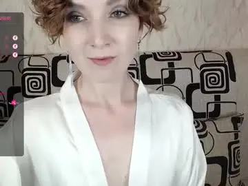 Chaturbate Live Sex Cam of tinawincee