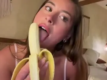 Chaturbate Adult Webcams of karinaaaxx