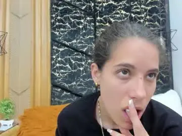 Chaturbate Nude Webcam of miacours