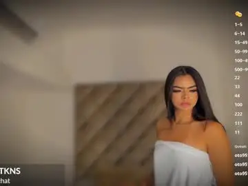 Chaturbate Sex Cam of malaia_hills