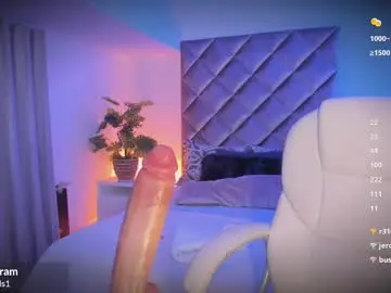 Chaturbate Adult Webcam of malaia_hills