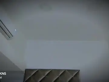 Chaturbate Sex Chat of malaia_hills